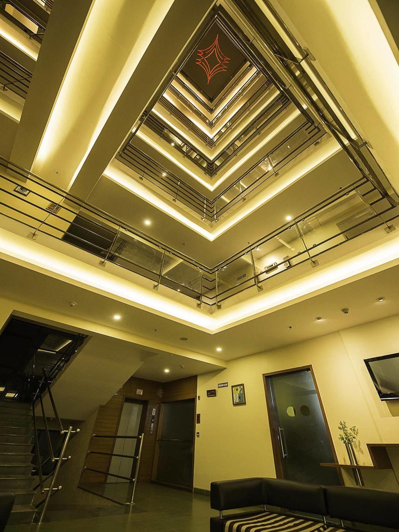 Hotel Capital O 16165 Cartier Bangalore Esterno foto